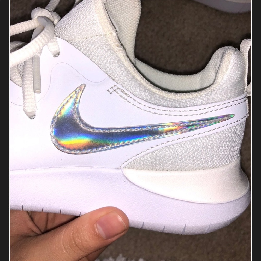 Nike Women’s Tessen Running Shoes - Picture 3 of 6